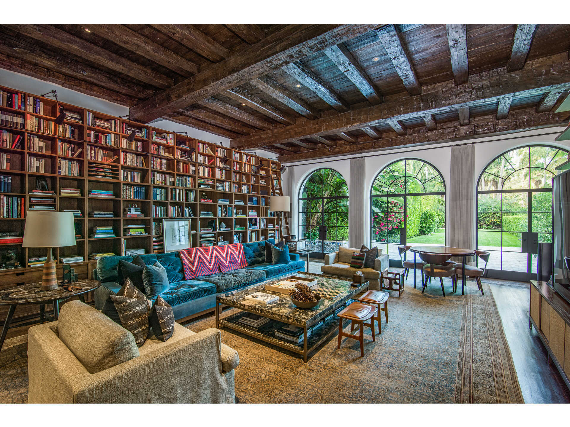 Villa Ruchello living room